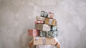 「もらい物が捨てられない」人へ。気持ちをもらって物は手放す